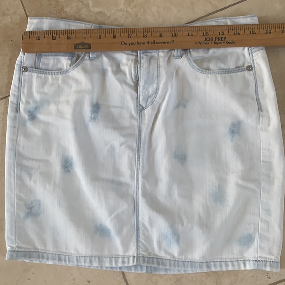 EUC Set of 3 Loft denim mini skirts  1-white distr 1- acid blue 1-khaki ALL sz 4 - Picture 6 of 16